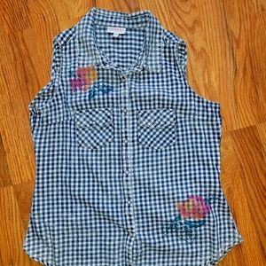 Women's snap top